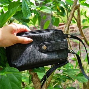 Black crossbody bag with phone holder